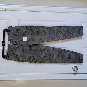 NWT Sneak Peak Camo Zippered Ankle Jeans